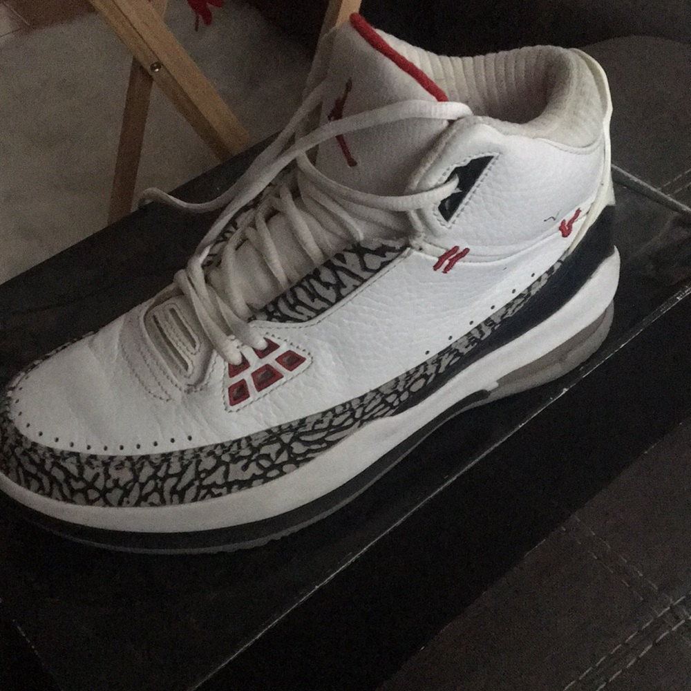 WHITE AIR JORDANS